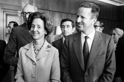 1950: Balduino I presta juramento como rey de Bélgica