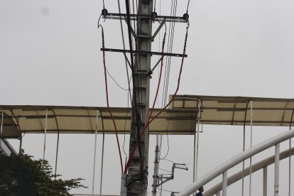 Había indicios de que se intentó arrancar los cables.