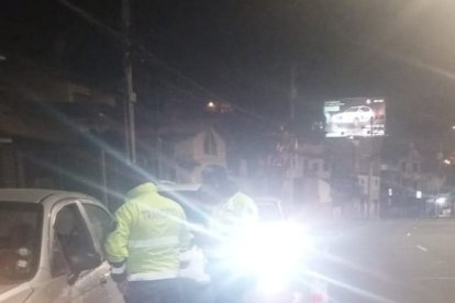 Durante la detención del exfuncionario se negó a realizar la prueba del aliento alcohólico.