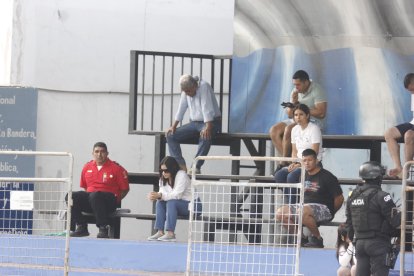 Entre los allanamientos está un miembro del Cuerpo de Bomberos de Durán.