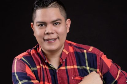 Christian Albán es un reportero y presentador de farándula.