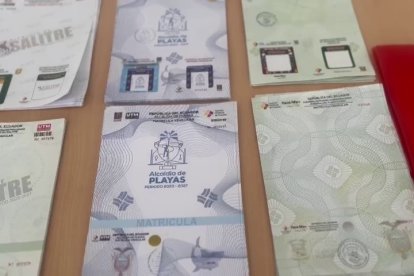 En el inmuebles se encontró 120 soportes de papel.