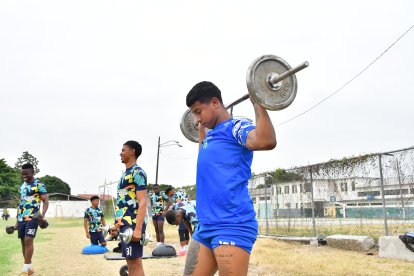 Leonardo Yáñez reforzó a Santa Elena Sumpa.