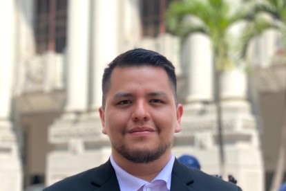 Abogado César Terán.