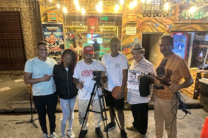 Los actores son: Jesús Aguilar, quien interpreta a Mateo; Lucho Castillo, que da vida al padre; y Cristhian Carrera Ayala, quien encarna al 'dealer'.