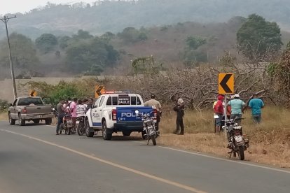 Unos vaqueros que movilizaban unas cabezas de ganado encontraron a la víctima.