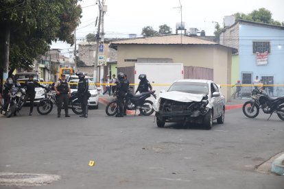 Además del accidente de tránsito, se reportó una balacera en el lugar.