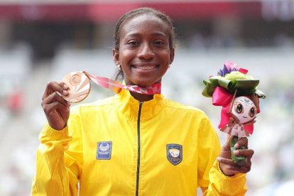 Kiara Rodríguez ganó la medalla de bronce en salto largo en Tokio.