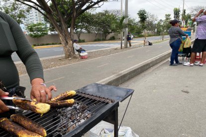 Vendedores ambulantes no son controlados por Arcsa, sino por los municipios.