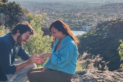 Jorge Ulloa y Nataly Valencia se comprometieron.