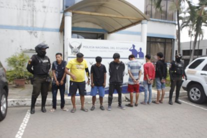 Los siete sospechosos detenidos por la Policía.