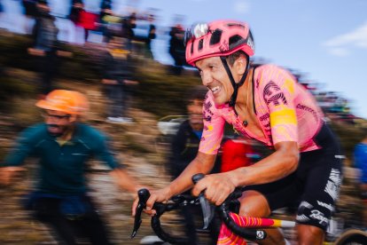 Richard Carapaz intentó llegar al podio, pero al final le fallaron las fuerzas.