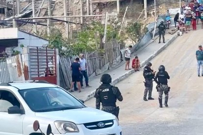 Está 'candela' la parroquia mantense de Eloy Alfaro.