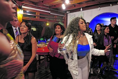 Afros, indígenas y mestizos bailaron al son de las agrupaciones que se presentaron en el evento.
