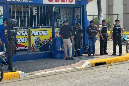 Uno de los hechos violentos ocurrió en los exteriores de una ferretería ubicada sobre la Avenida El Ejército.
