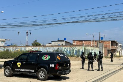 Fuerzas del orden llegaron tras la novedad de una cabeza huamana en Puerto Bolívar.