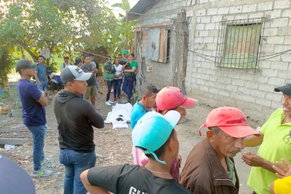 Vecinos de los abuelos lamentaban el suceso.