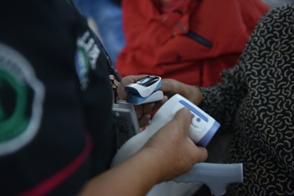 Los pacientes son revisados previamente antes del tratamiento.