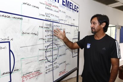 Entre 2010 y 2022, Bolívar Vera trabajó en las formativas de Emelec.