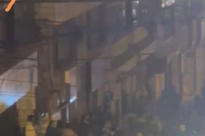 Gran cantidad de personas hubo en los exteriores del sitio del ataque.