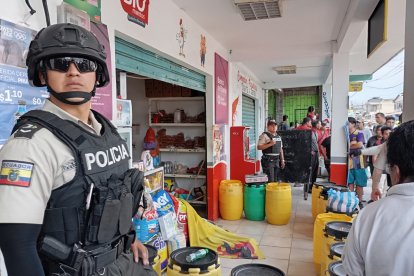 La víctima habría intentado entrar a un local, pero se desplomó.