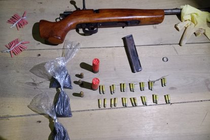 Las evidencias que fueron encontradas en poder de los delincuentes.