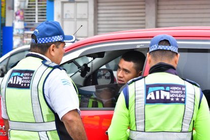 Imagen referencial. Ciudadanos tienen desconfianza al actuar de los agentes de tránsito.