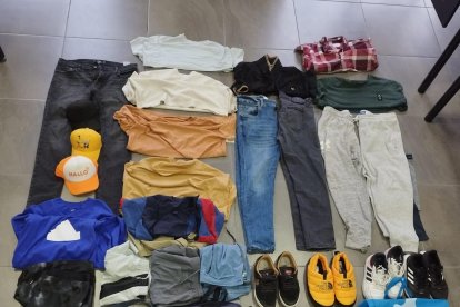 Algunas prendas que encontraron en un inmueble.