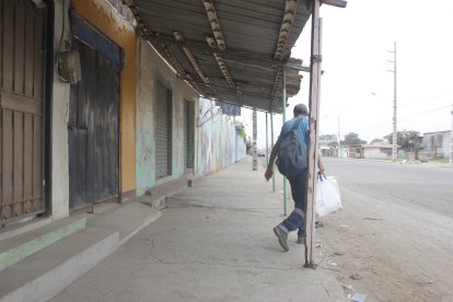 En la cooperativa Maria Luisa, el hombre quedó tendido en la calzada cuando fue ultimado.
