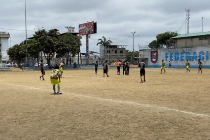 El fútbol barrial en Guayaquil va tomando nuevo rumbo con la tecnología.