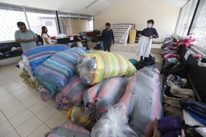 En una casa barrial de Bellavista se recogen donaciones para los afectados.