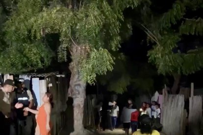 Familiares del asesinado llegaron al sitio donde atacaron a Byron Barcia.