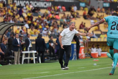 Ariel Holan ha dirigido a Barcelona en 21 partidos, de los cuales ganó 10, empató 4 y perdió 7 enfrentamientos.