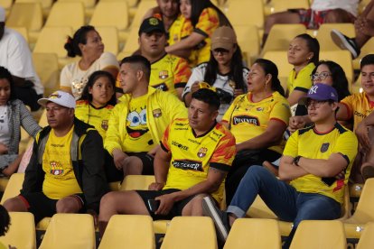 Los socios piden explicaciones sobre las decisiones que se han tomado en Barcelona.