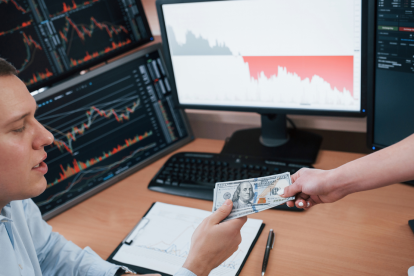 En Ecuador, sueldo y salario son dos conceptos diferentes.