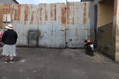 En este taller ocurrió el ataque armado que dejó un muerto.