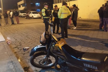 Investigadores de la Policía Nacional acudieron al sitio del suceso.