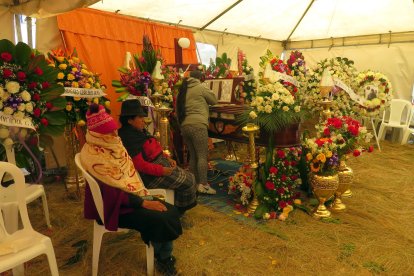 El velorio se extenderá hasta el lunes 14 de octubre.