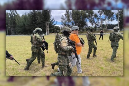 Alias Gordo Luis, cuyos nombres completos son Luis Alfredo Arboleda Andrade, sería líder en el grupo terrorista Los Lobos.