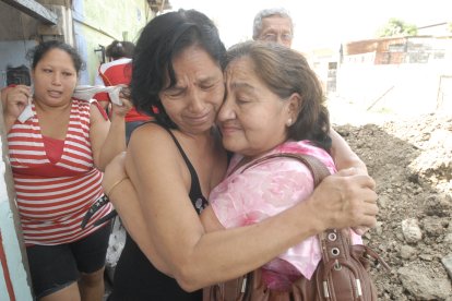 En la edición del 6 de junio de 2010, se difundió sobre el emotivo reencuentro que tuvieron dos parientes separadas por años.