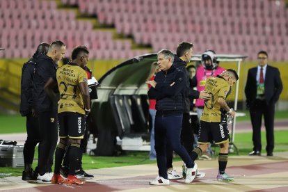 Ariel Holan llegó a Barcelona el 29 de abril de 2024 y, tras malos resultados, el 10 de octubre salió del equipo.