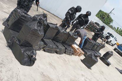 Los uniformados procedieron a guardar las evidencias.