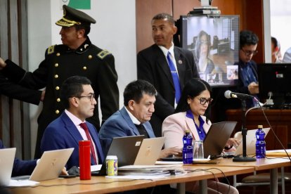 El fiscal Wilson Toainga (c).