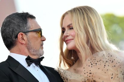 Antonio Banderas y Nicole Kidman en el estreno de 'Babygirl' en el Festival de Cine de Venecia.
