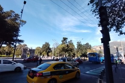 Los cortes también afectan a la movilidad en Quito.