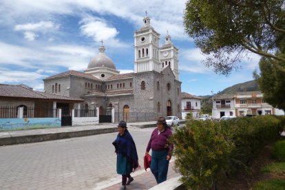 En el centro de Pasa puede conocer su iglesia patrimonial.