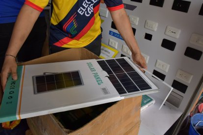 Los paneles solares son una energía alternativa a recurrir durante apagones.