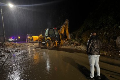 El paso desde Baños a Puyo se volvió a restringir desde la noche del domingo 28 de octubre.