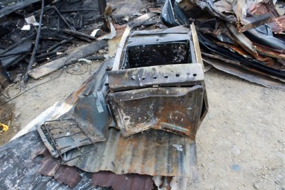 Todos los enseres de la familia se consumieron por las llamas.