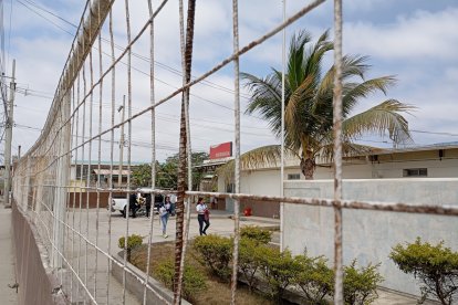 Dos de los asesinados laboraban en el Hospital Básico de Playas.